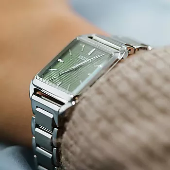 Bilde nummer 2 av Seiko, Basic dameklokke med stållenke