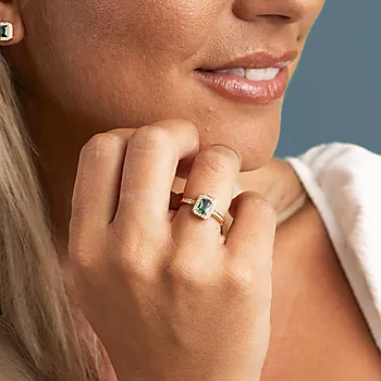Bilde nummer 3 av Pan Jewelry, Ring i forgylt 925 sølv med grønn zirkonia