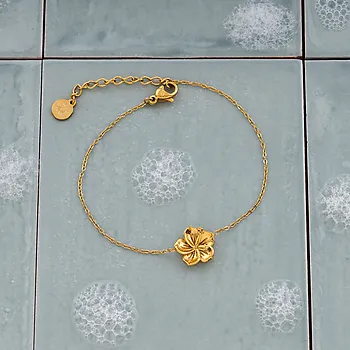 Bilde nummer 4 av Hibiscus armbånd i forgylt stål