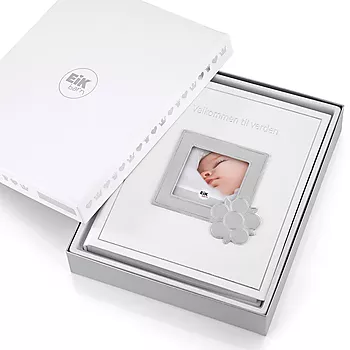 Bilde nummer 3 av Eik Velkommen til verden, Album med dekor i ekte tinn