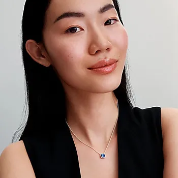 Bilde nummer 2 av Pandora Timeless, Smykke i 925 sølv med blå krystall og zirkonia