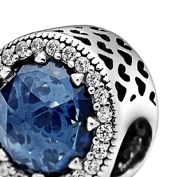Bilde nummer 3 av Pandora Moments, Charm i 925 sølv med blå krystall