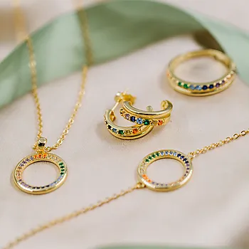Bilde nummer 4 av Pan Jewelry, Smykke i forgylt 925 sølv med farget zirkonia