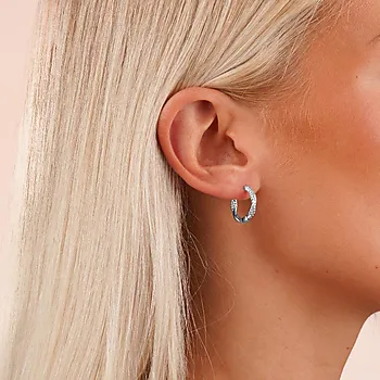 Bilde nummer 2 av Twist øreringer i messing med zirkonia