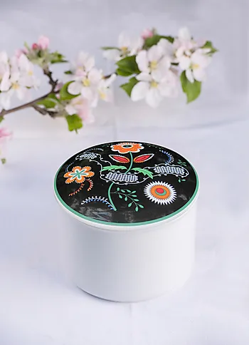 Bilde nummer 3 av Bunadskrin Østfold