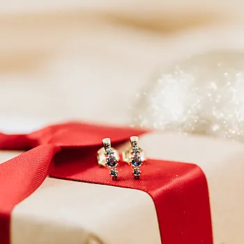 Bilde nummer 3 av Nora øredobber 375 gult gull med London blå topas