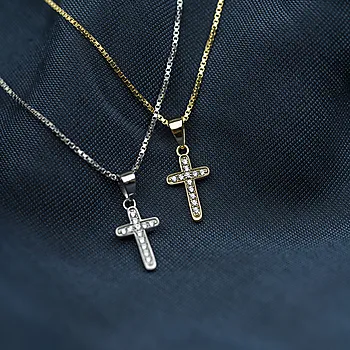 Bilde nummer 3 av Pan Jewelry, Smykke i 925 sølv med kors og zirkonia