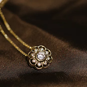 Bilde nummer 2 av Pan Jewelry, Smykke i 925 forgylt sølv med zirkonia