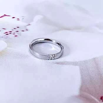 Bilde nummer 3 av Pan Jewelry, Lady alliansering i 585 hvitt gull med diamant 0,03 ct TWSI