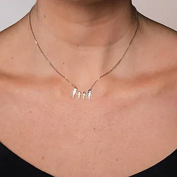 Bilde nummer 2 av Familiesmykke i 925 sølv med mødre og to sønner