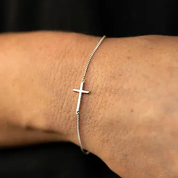 Bilde nummer 2 av Armbånd i 925 sølv med kors