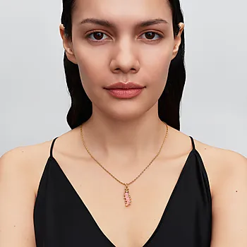 Bilde nummer 2 av Charms med rosa larve