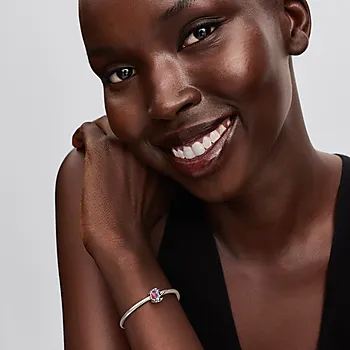 Bilde nummer 2 av Charms i 925 sølv med Minni Mus og måne