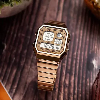 Bilde nummer 3 av Vintage gullfarget klokke med digital visning