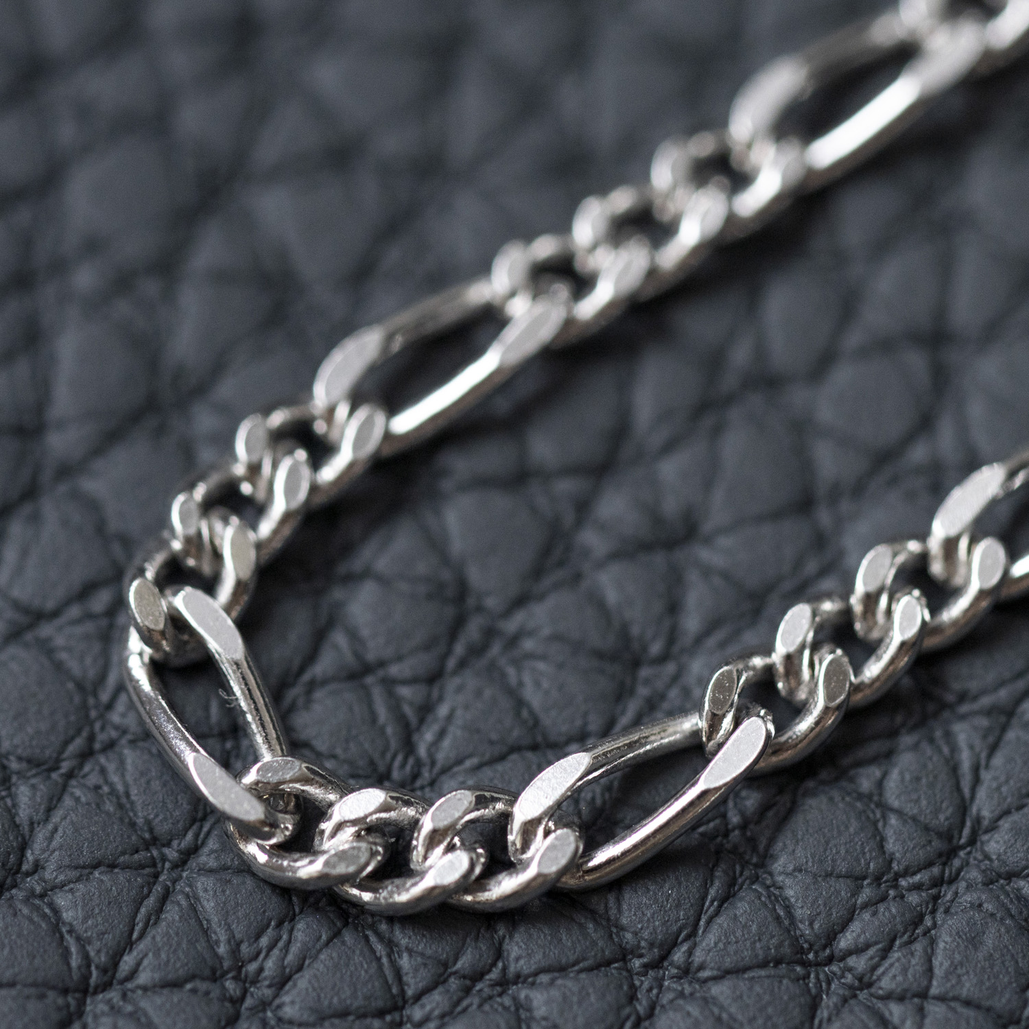 Bilde nummer 3 av Pan Jewelry, Figaro kjede i rhodinert 925 sølv 2,8 mm, 60 cm
