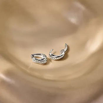 Bilde nummer 3 av Øreringer i 925 sølv med zirkonia