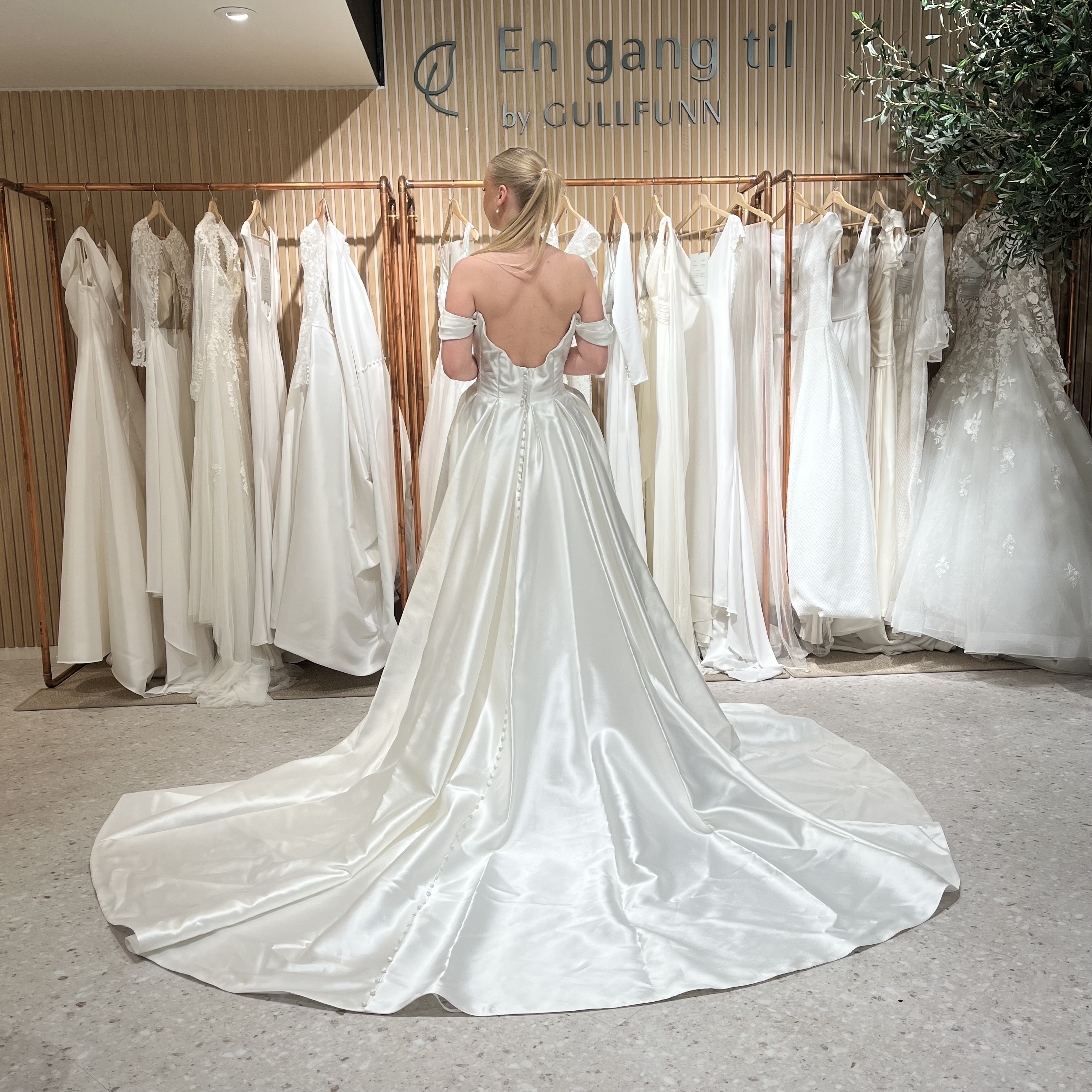 Bilde nummer 2 av En gang til brudekjole, Maggie Sottero