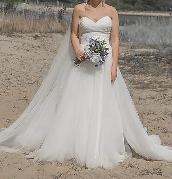 En gang til brudekjole, Angela Bianca