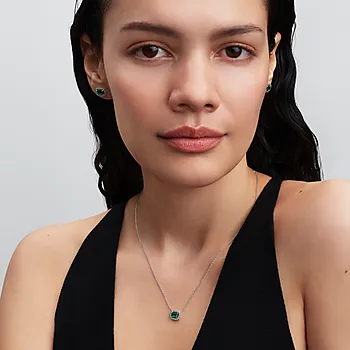 Bilde nummer 2 av Smykke i 925 sølv med grønn zirkonia