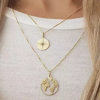 Bilde nummer 2 av Pan Jewelry, Anheng i 585 gult gull med verdenskart