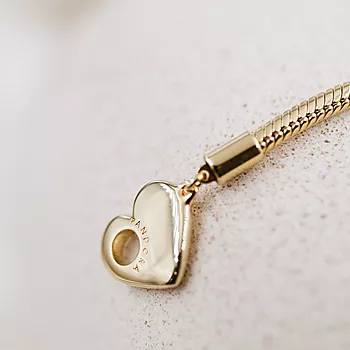 Bilde nummer 4 av Pandora Moments, Armbånd i 925 forgylt sølv med hjerte