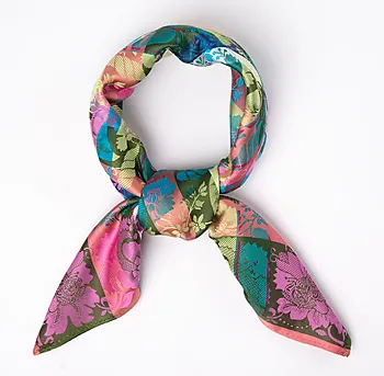 Estelle 27 silkeskjerf i 100% silke