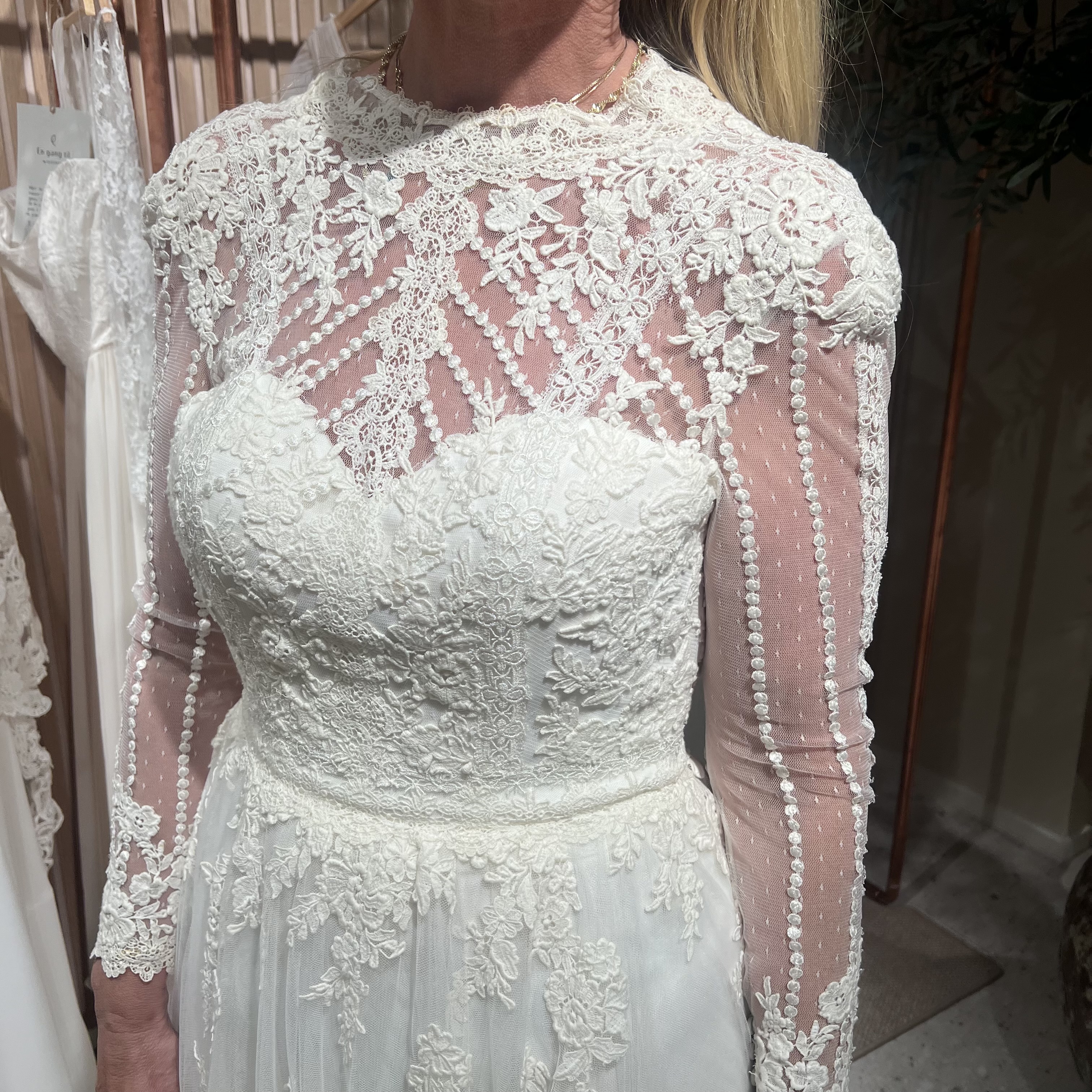 Bilde nummer 2 av En gang til brudekjole, Pronovias