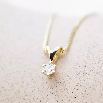 Bilde nummer 3 av Olivia anheng i 585 gult gull med diamant 0,20 ct