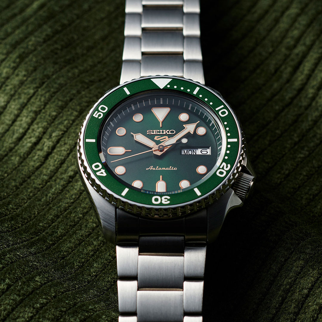 Bilde nummer 2 av Seiko, 5 Sports Automatic herreklokke med stållenke