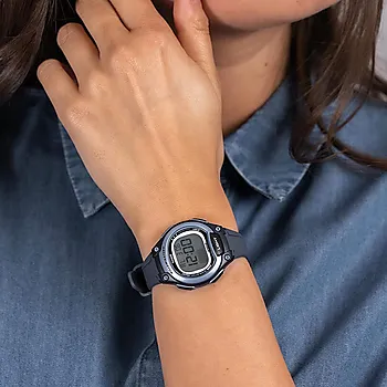 Bilde nummer 2 av Timeless dameklokke med digital visning