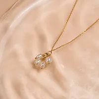 Bilde nummer 3 av Isle smykke i 925 forgylt sølv med ferskvannsperler