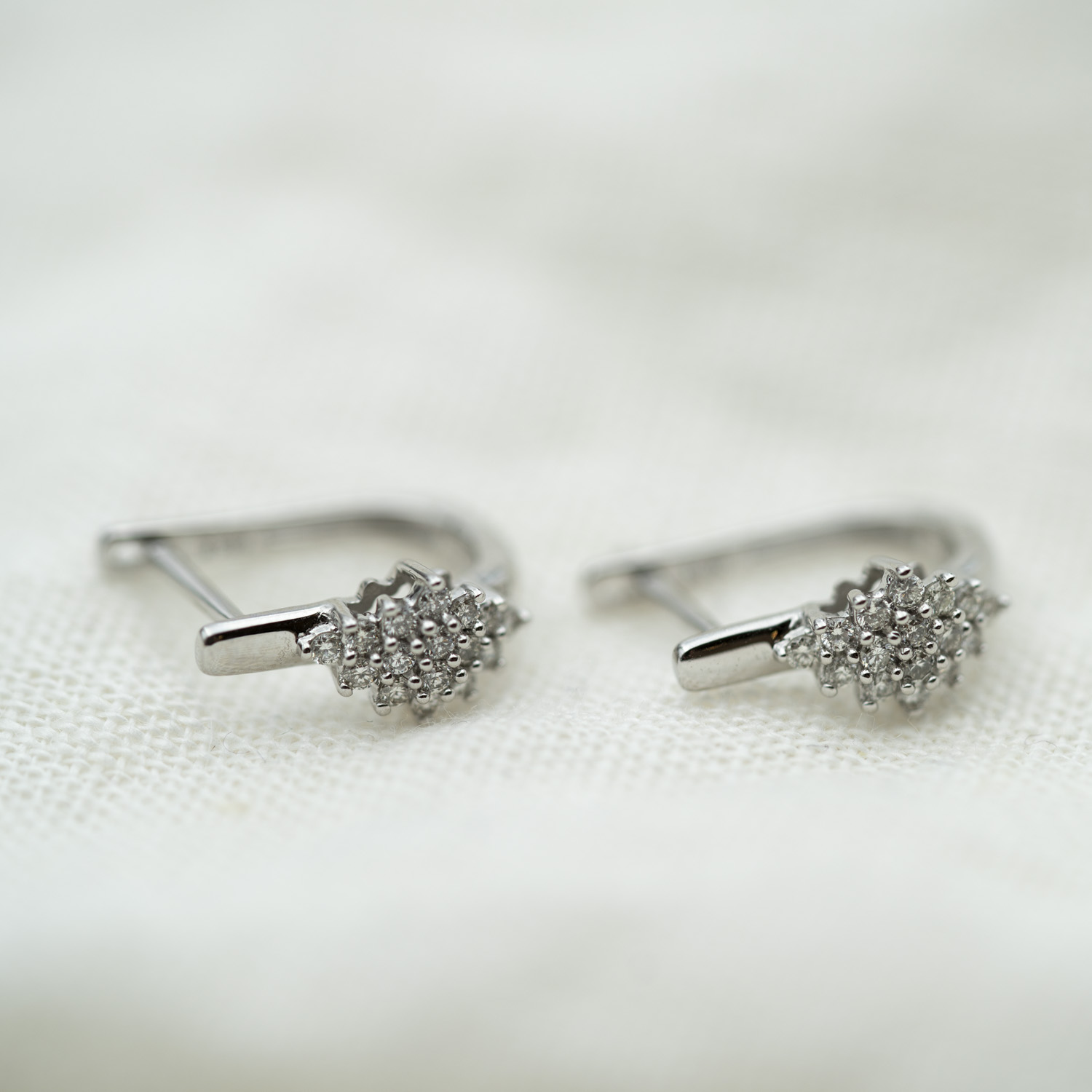Bilde nummer 3 av Pan Jewelry, Øreringer i 585 hvitt gull med diamanter 0,33 ct