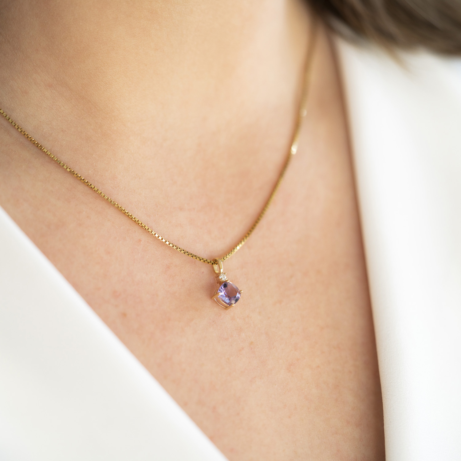 Bilde nummer 2 av Pan Jewelry, Anheng i 585 gult gull med zirkonia og ametyst