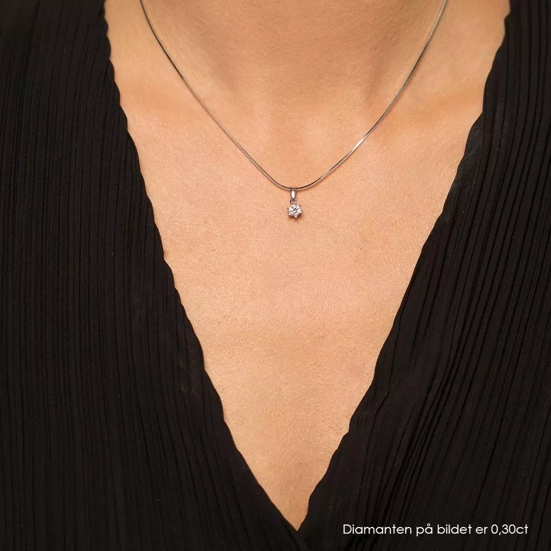 Bilde nummer 2 av Pan Jewelry, Ingrid enstensanheng i 585 hvitt gull 0,30 ct