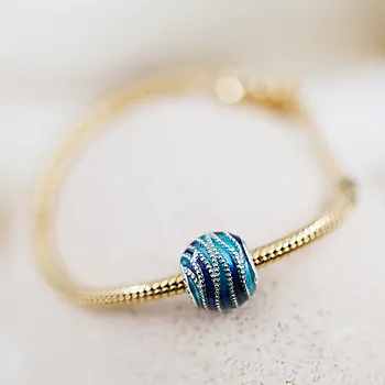 Bilde nummer 3 av Pandora Moments, Charm i 925 sølv med blå virvler