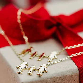 Bilde nummer 3 av Familiesmykke i 925 forgylt sølv med mødre og en sønn