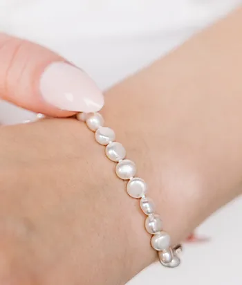 Bilde nummer 3 av Pan Jewelry, Armbånd i 925 sølv med barokk ferskvannsperler og zirkonia