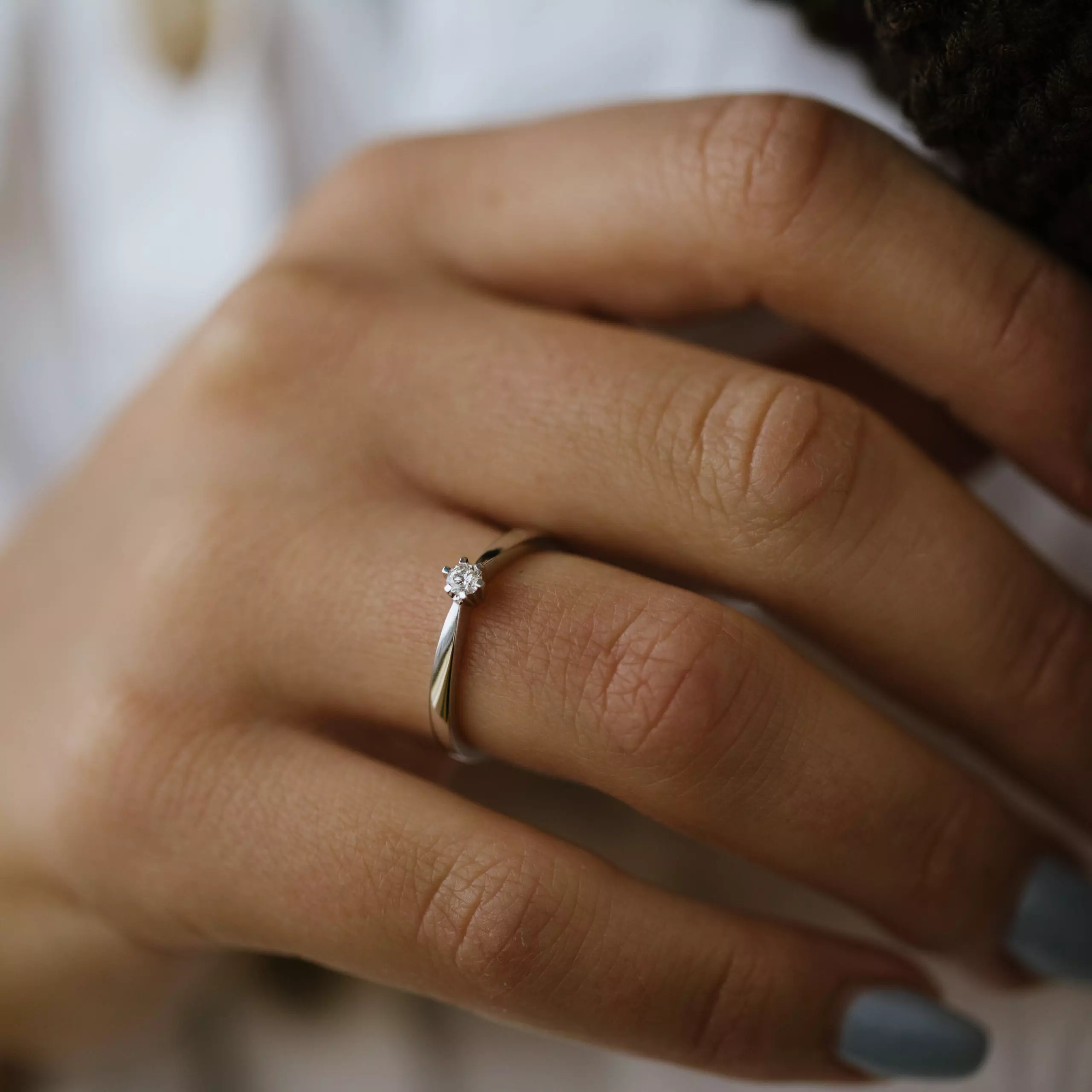 Bilde nummer 2 av Olivia diamantring i 585 hvitt gull 0,10 ct