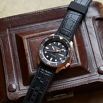 Bilde nummer 2 av Seiko, 5 Sports Automatic herreklokke med sort silikonrem