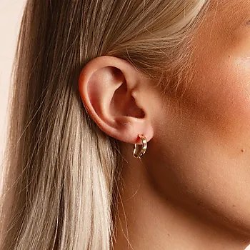 Bilde nummer 2 av Kitty øreringer i forgylt messing