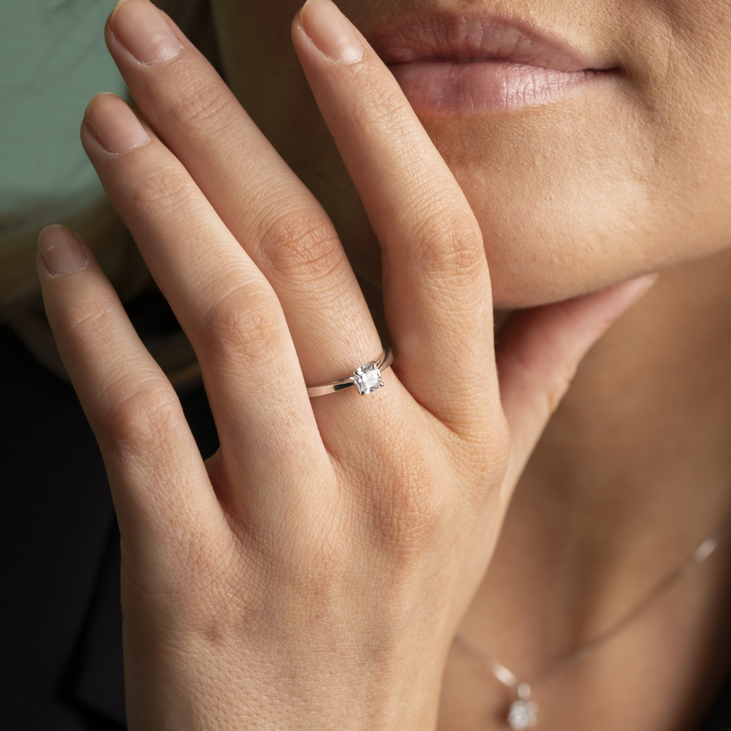Bilde nummer 2 av Gems by Gulldia, Ring i 585 hvitt gull med LAB diamanter 0,50 ct TWSI
