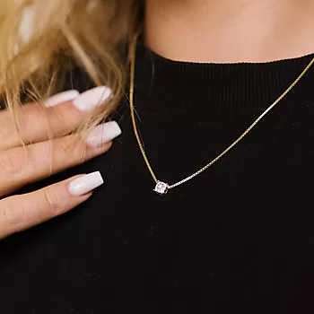 Bilde nummer 2 av Line smykke i 375 gult gull med diamanter 0,12 ct