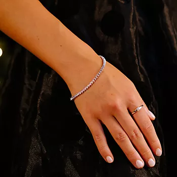 Bilde nummer 2 av Cathinka tennisarmbånd i 585 hvitt gull med diamanter 0,48 ct