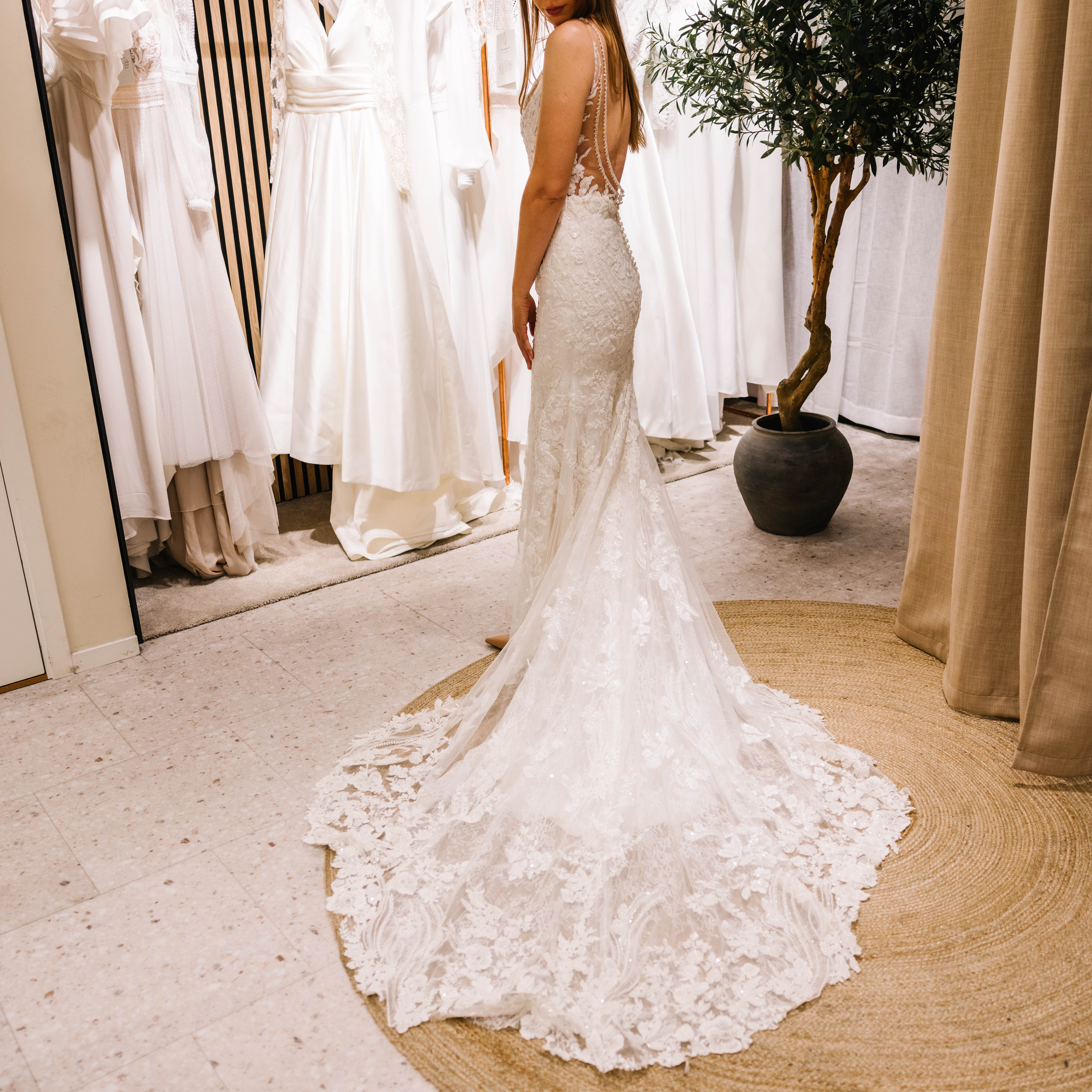 En gang til brudekjole, Mori Lee