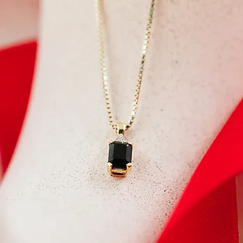 Bilde nummer 4 av Michelle diamantsmykke i 585 gult gull 0,06 ct med sort onyx