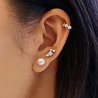 Bilde nummer 3 av Øredobber i 925 forgylt sølv med skjellperler