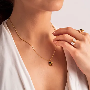 Bilde nummer 3 av Pan Jewelry, Smykke i forgylt 925 sølv med gylne zirkonia