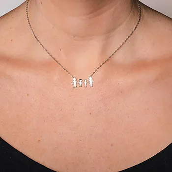Bilde nummer 2 av Familiesmykke i 925 sølv med mødre, datter og sønn
