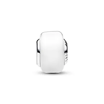 Bilde nummer 3 av Pandora Moments, Charm i 925 sølv med hvitt muranoglass
