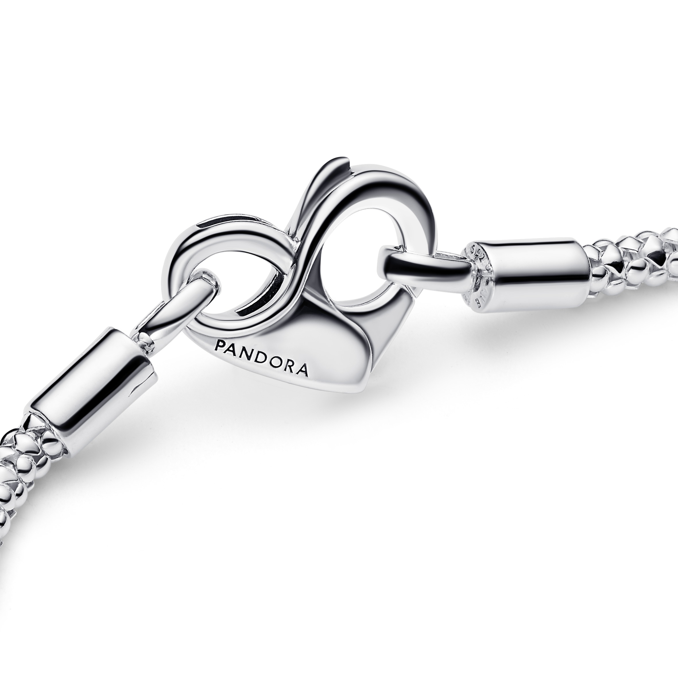 Bilde nummer 4 av Pandora Moments, Armbånd i 925 sølv med nagler og hjerte